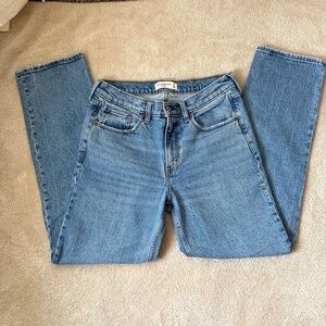 Abercrombie & Fitch The Straight Mid-Rise Jeans Size 29